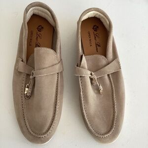 Tan Suede LP Openwalk Moccasins size 40